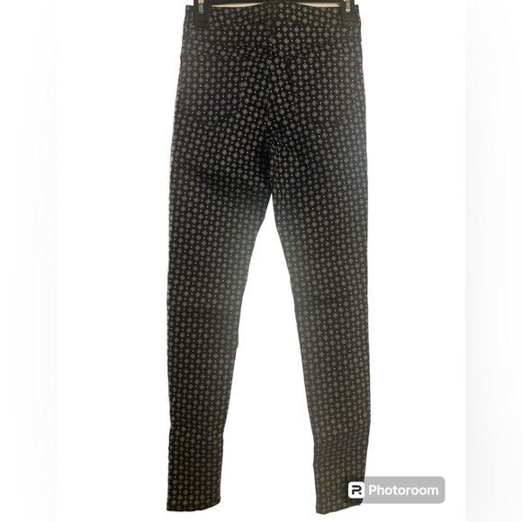 So black and white pattern jegging NWOT women size 1 - Picture 3 of 6